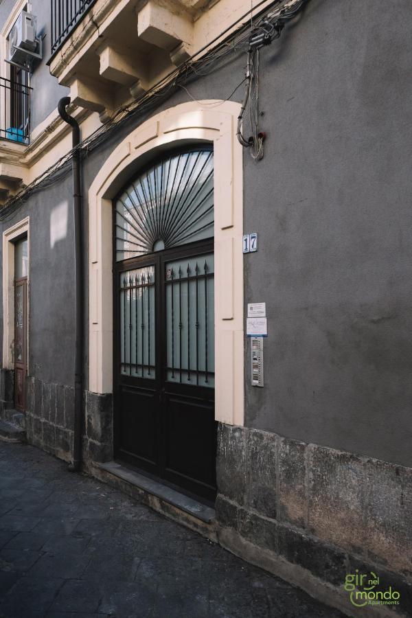 Giro Nel Mondo Apartments Catania Kültér fotó