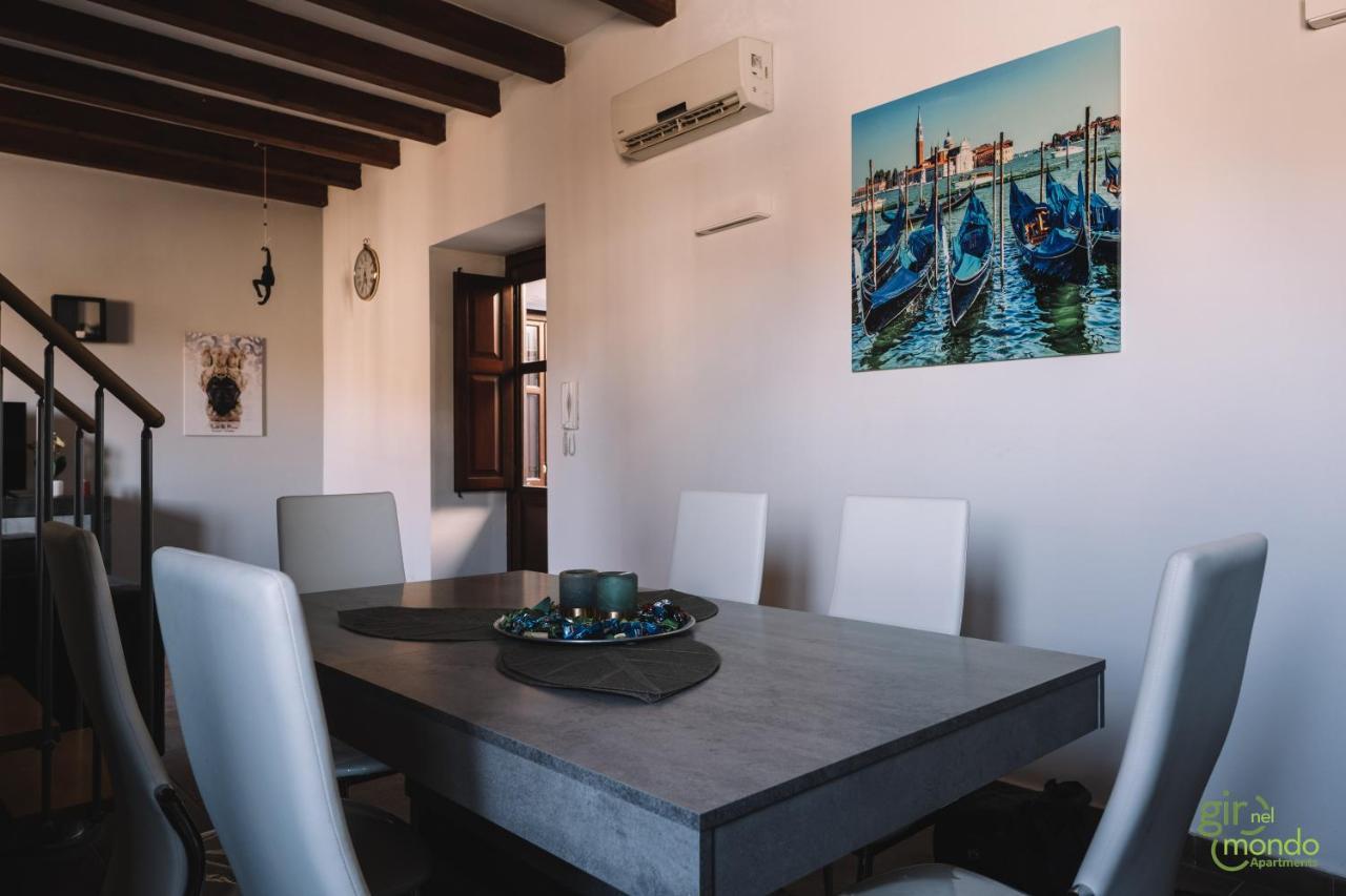 Giro Nel Mondo Apartments Catania Kültér fotó