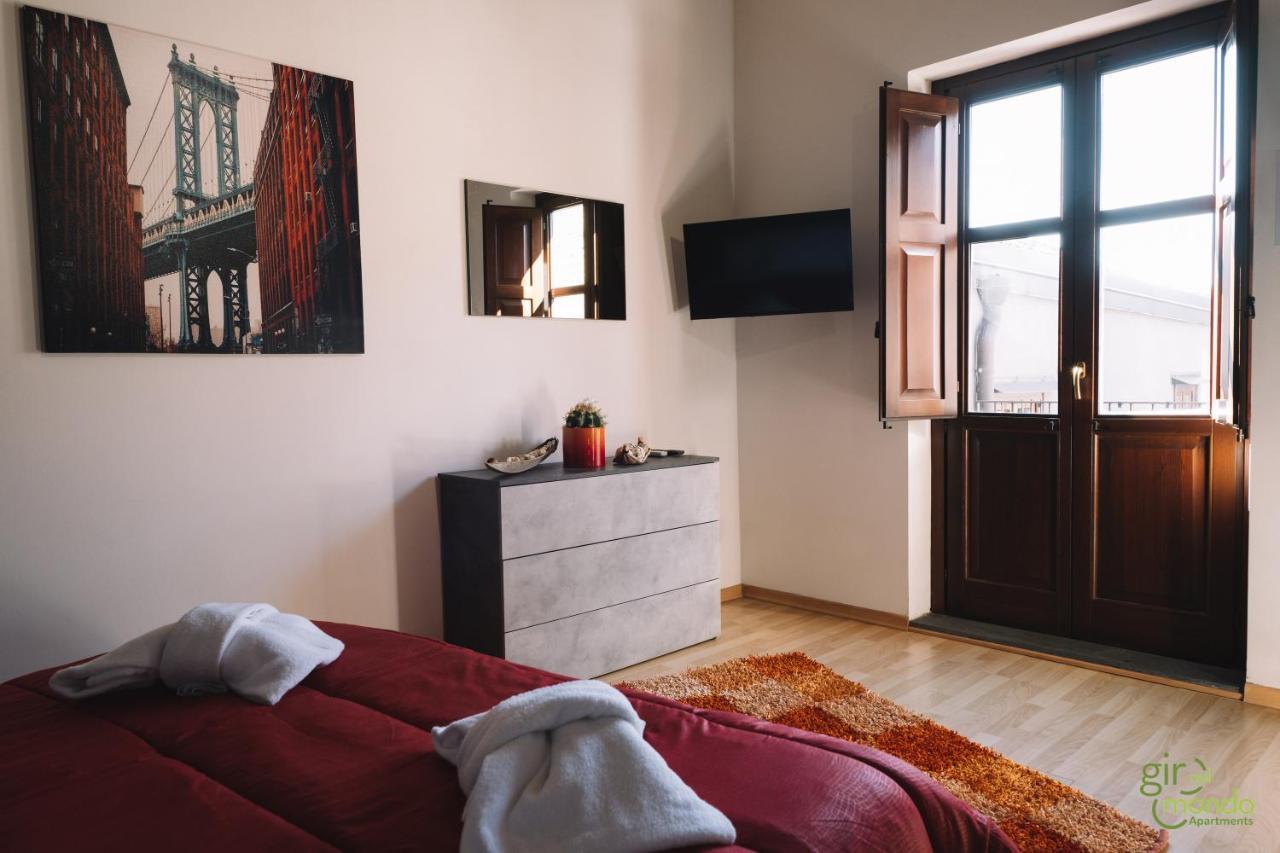 Giro Nel Mondo Apartments Catania Kültér fotó